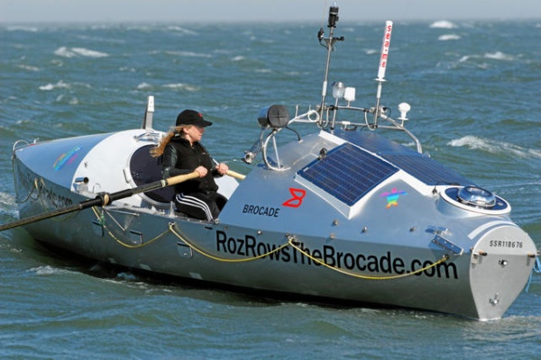 RozBrocade-01 - Brocade-sponsored rower Roz Savage tests her boat, The Brocade, Thursday, July 5, 2007, in San Francisco Bay near Sausalito, Calif., in preparation to row across the Pacific Ocean, with a projected launch date of July 10, 2007. (Photo for Brocade by Court Mast, Mast Photography, Inc., San Francisco) (www.mastphotography.com)