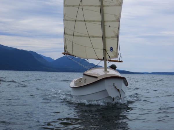 Sailing the SCAMP Sailboat Argo
