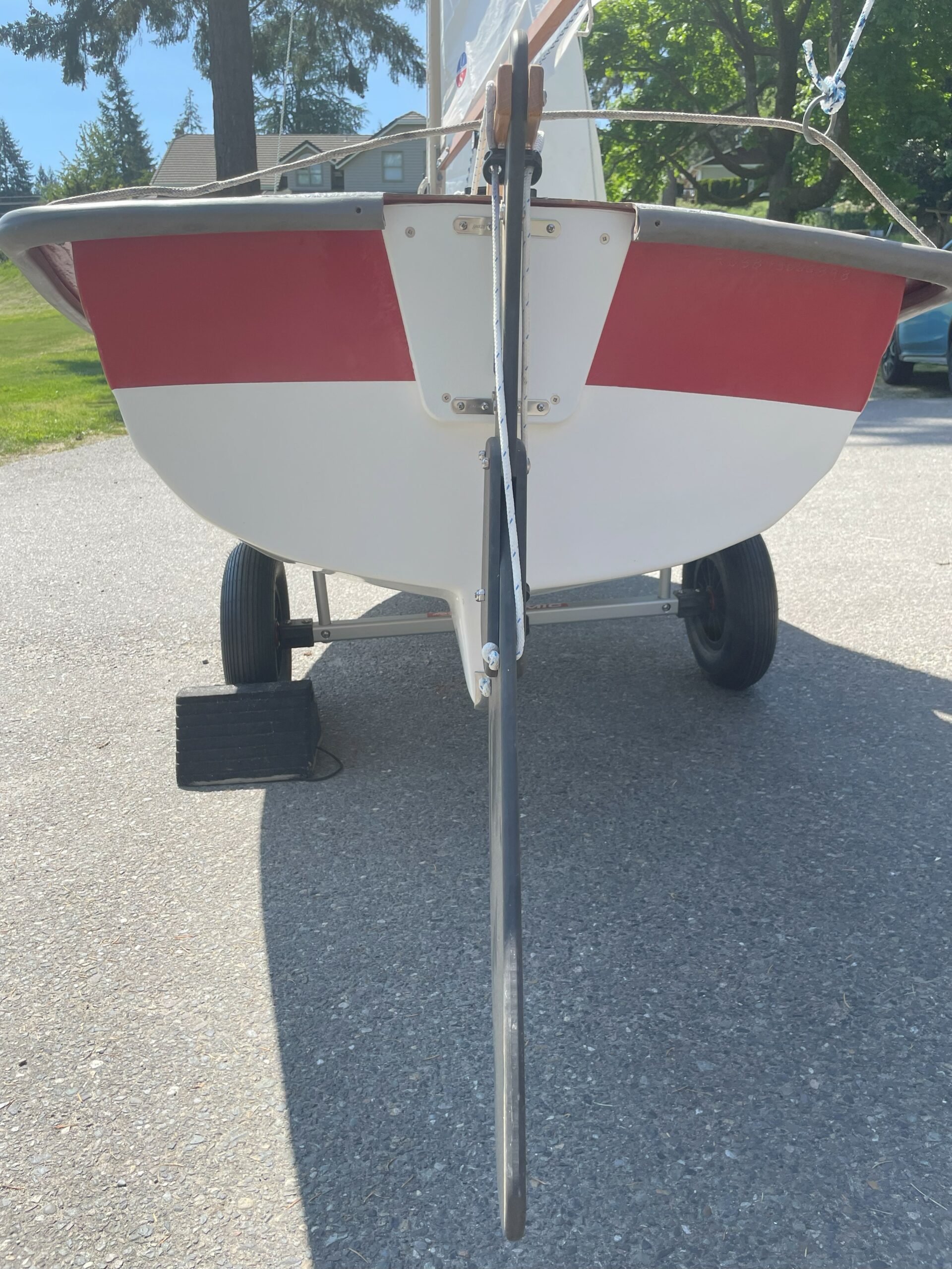 SOLD: 10' Navigator Sailboat w/ High Performance Package — Gig